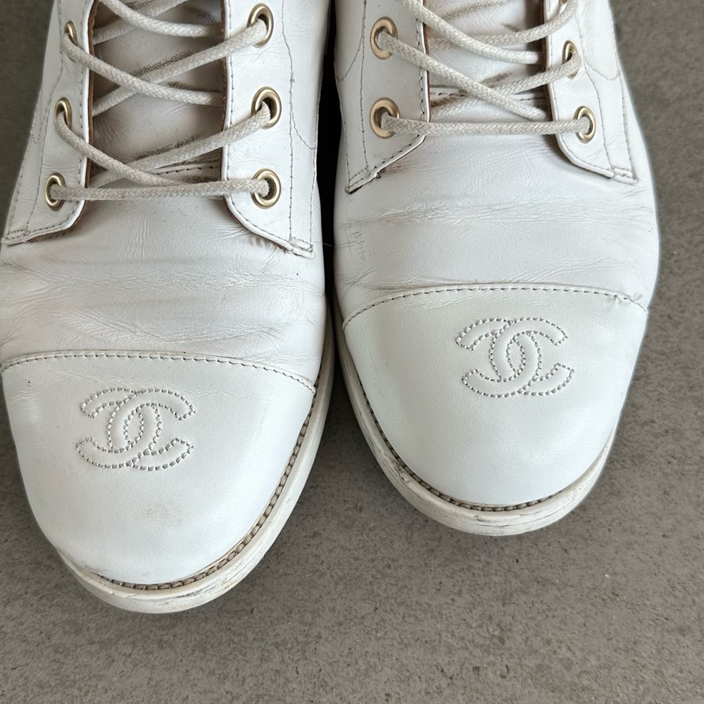 Chanel White Leather Lace-Up Boots - Picture 4 of 8